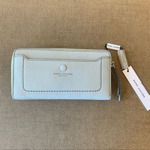*NWT* Marc Jacobs Continental Leather Wallet